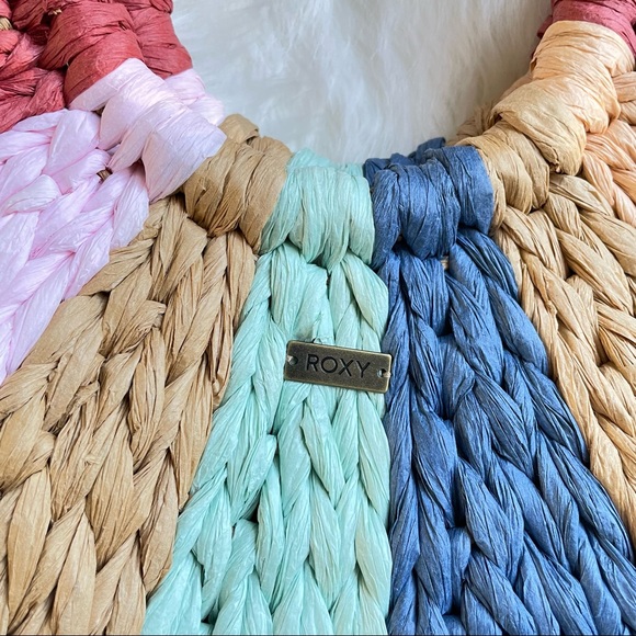 Roxy Bucket Bag PRICE FIRM - Picture 8 of 16